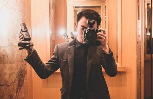 Belajar Mencari dan Menciptakan Video yang Khas Bersama Ivan Alam Saputra